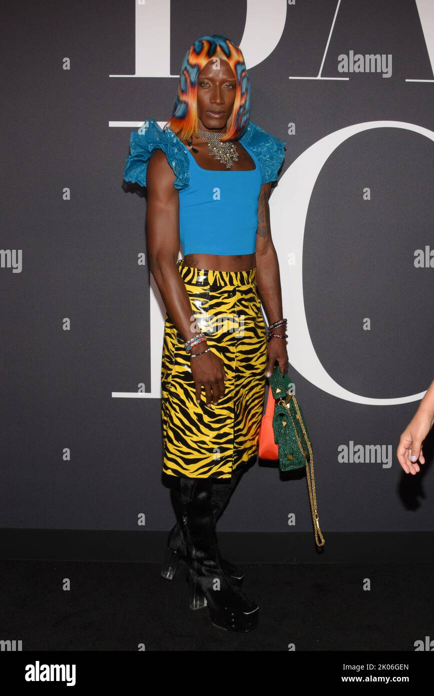 New York, USA. 09th Sep, 2022. Bentley at the Bloomingdale's 150 x