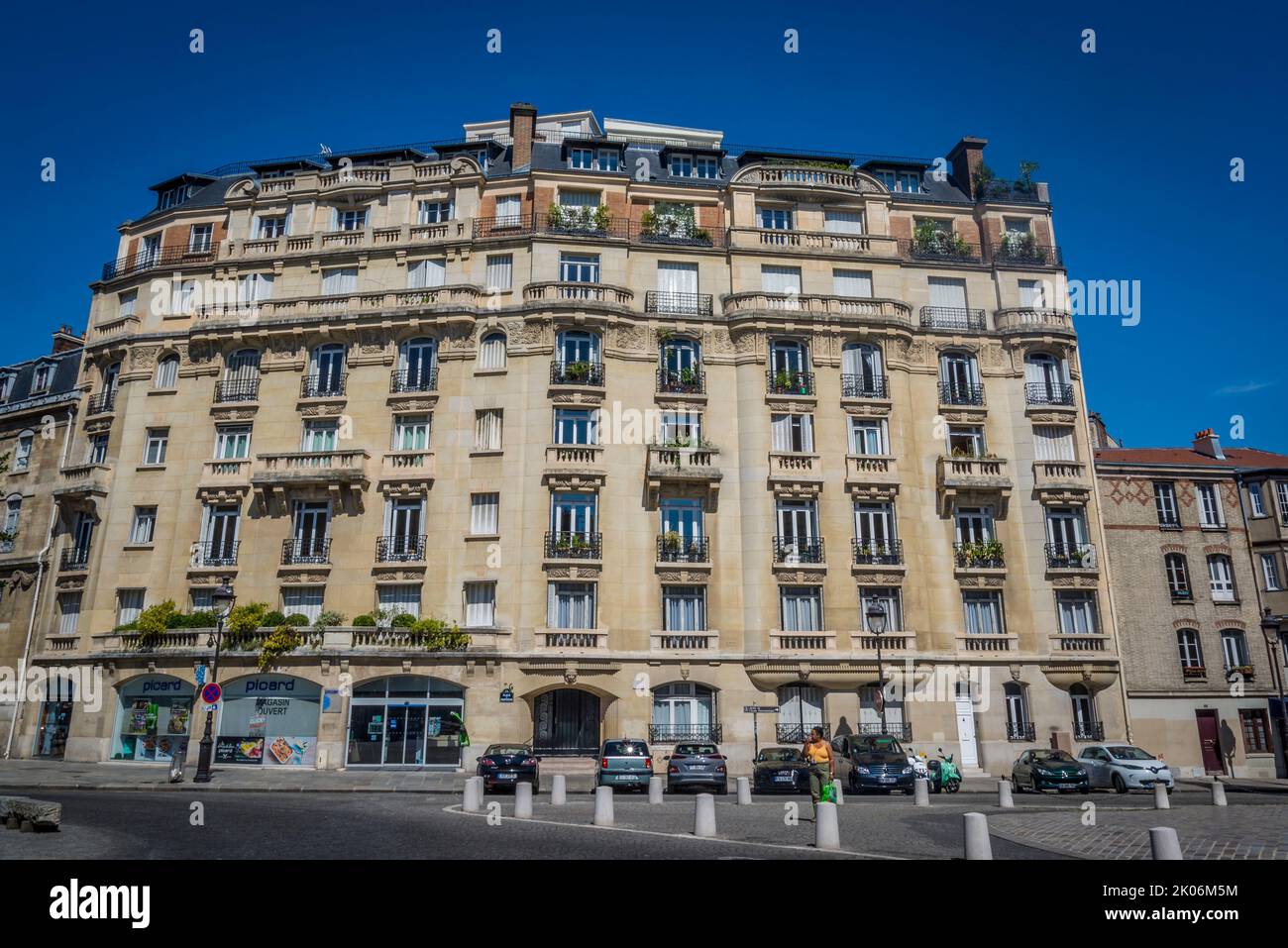 Beautiful residential building on the Place de Pantheon, Latin Quarter