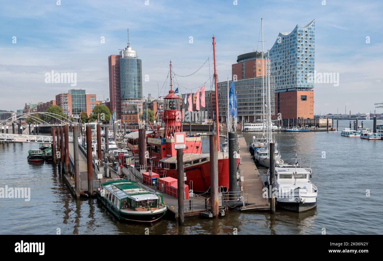 Hamburg, Germany. 04th Sep, 2022. View of the Elbphilharmonie (r) and Columbus Haus (M) in Hafencity, with Yachthafen Hamburg in the foreground. Credit: Markus Scholz/picture alliance//dpa/Alamy Live News Stock Photo