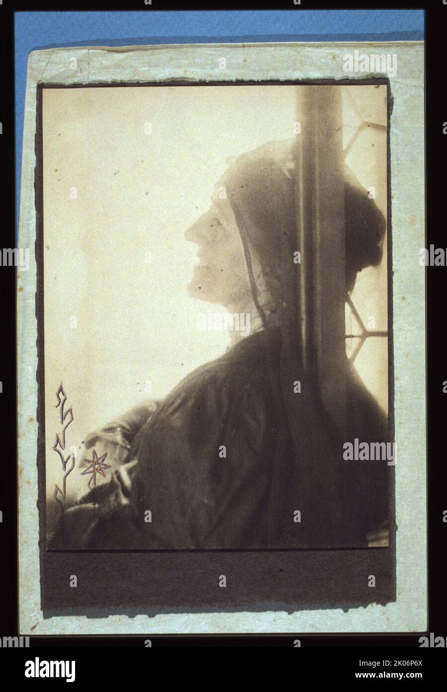 Gertrude Ka&#xa8;sebier, head-and-shoulders profile portrait, facing left, 1905. (American photographer K&#xe4;sebier promoted photography as a career for women). Stock Photo