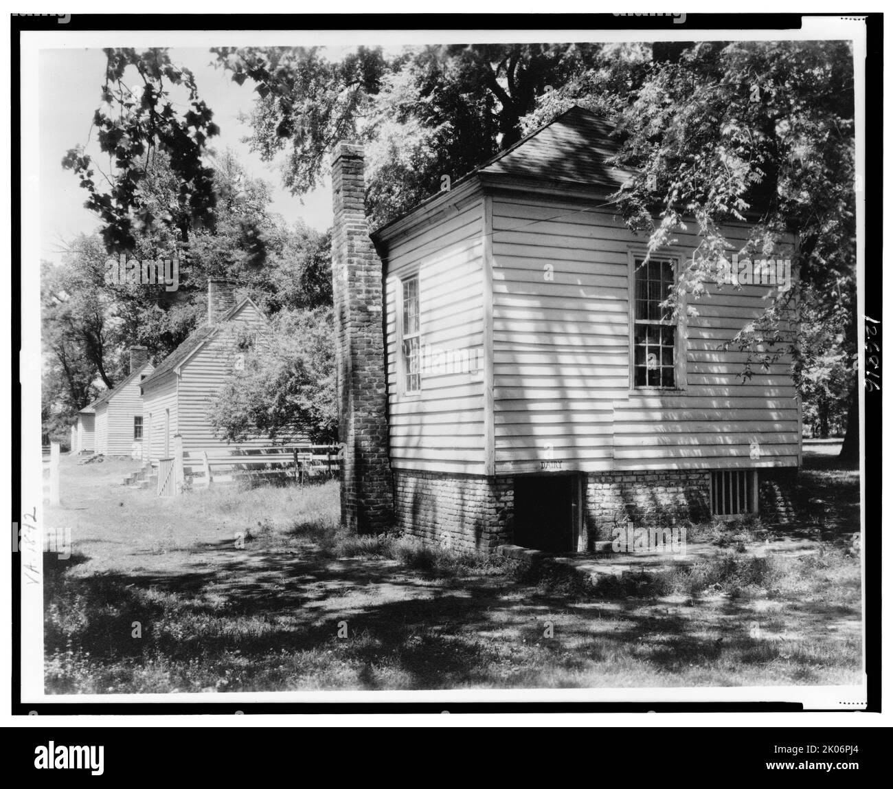 Residence, cabin, on James River, Tuckahoe Plantation, Goochland County