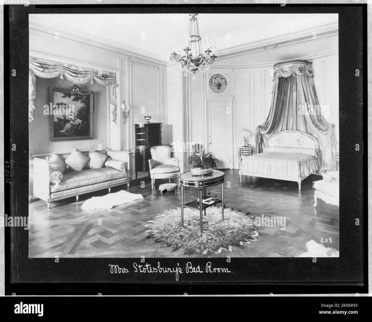 Alcove room Black and White Stock Photos & Images Alamy