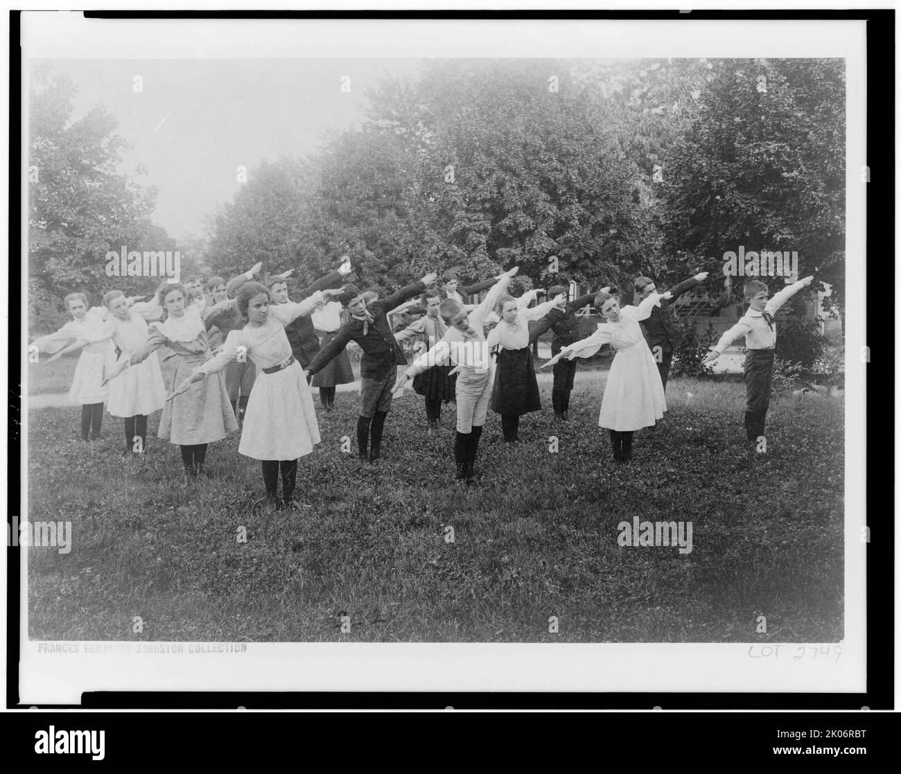 Girls physical education school Black and White Stock Photos & Images Alamy