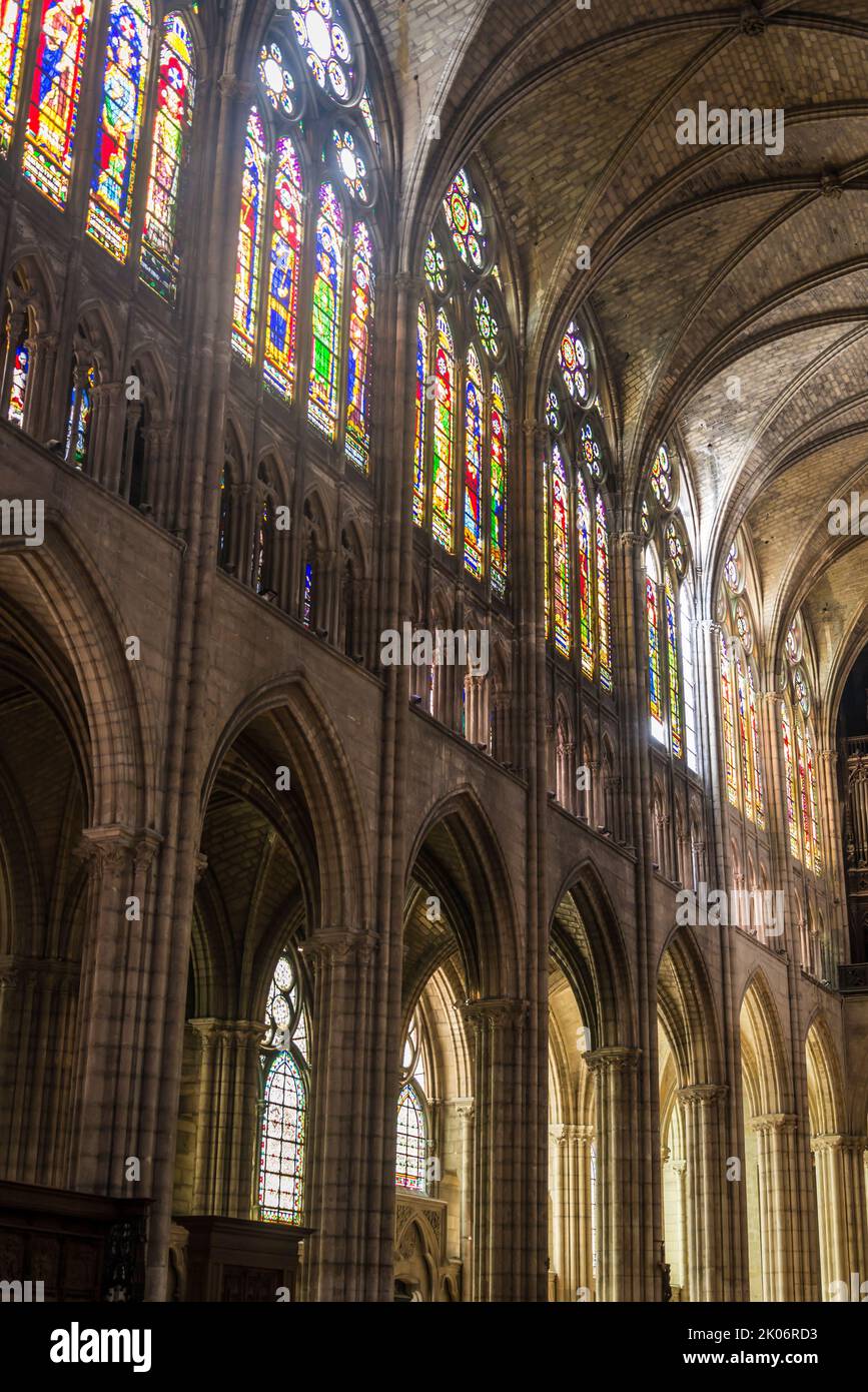 Basilica of SaintDenis, a cathedral of singular importance