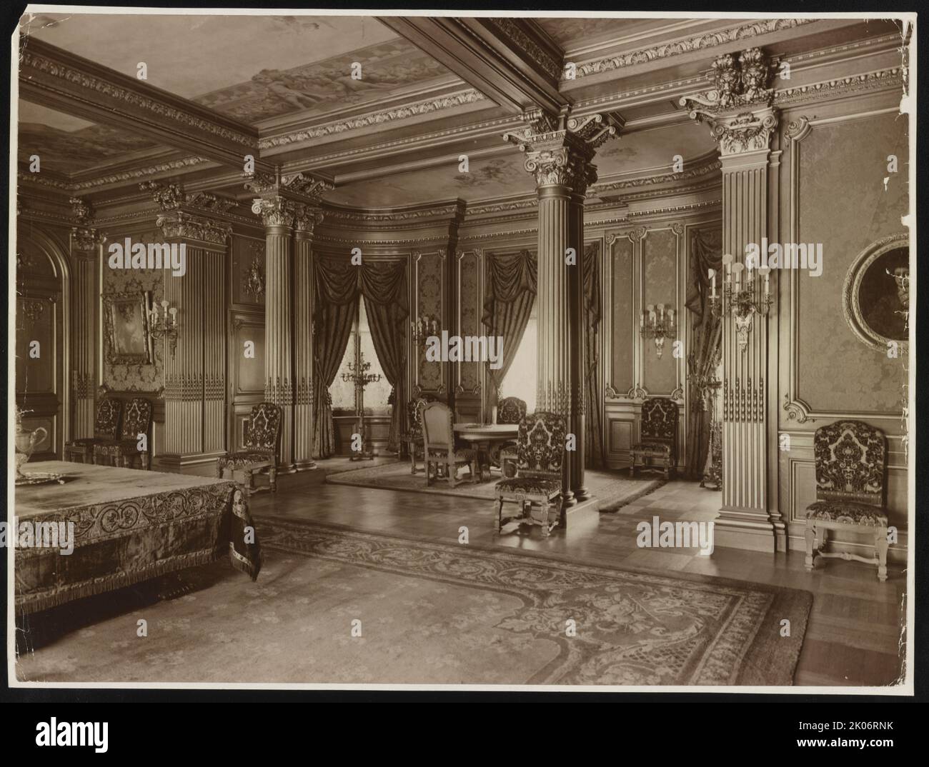 Mary Scott Townsend house, Washington, D.C., c1910. Photograph shows room with decorated ceiling, Corinthian columns, paintings, and furniture at the Townsend house, later home of Mathilde and B. Sumner Wellss, now the Cosmos Club, 2121 Massachusetts Ave., N.W., Washington, D.C. Stock Photo