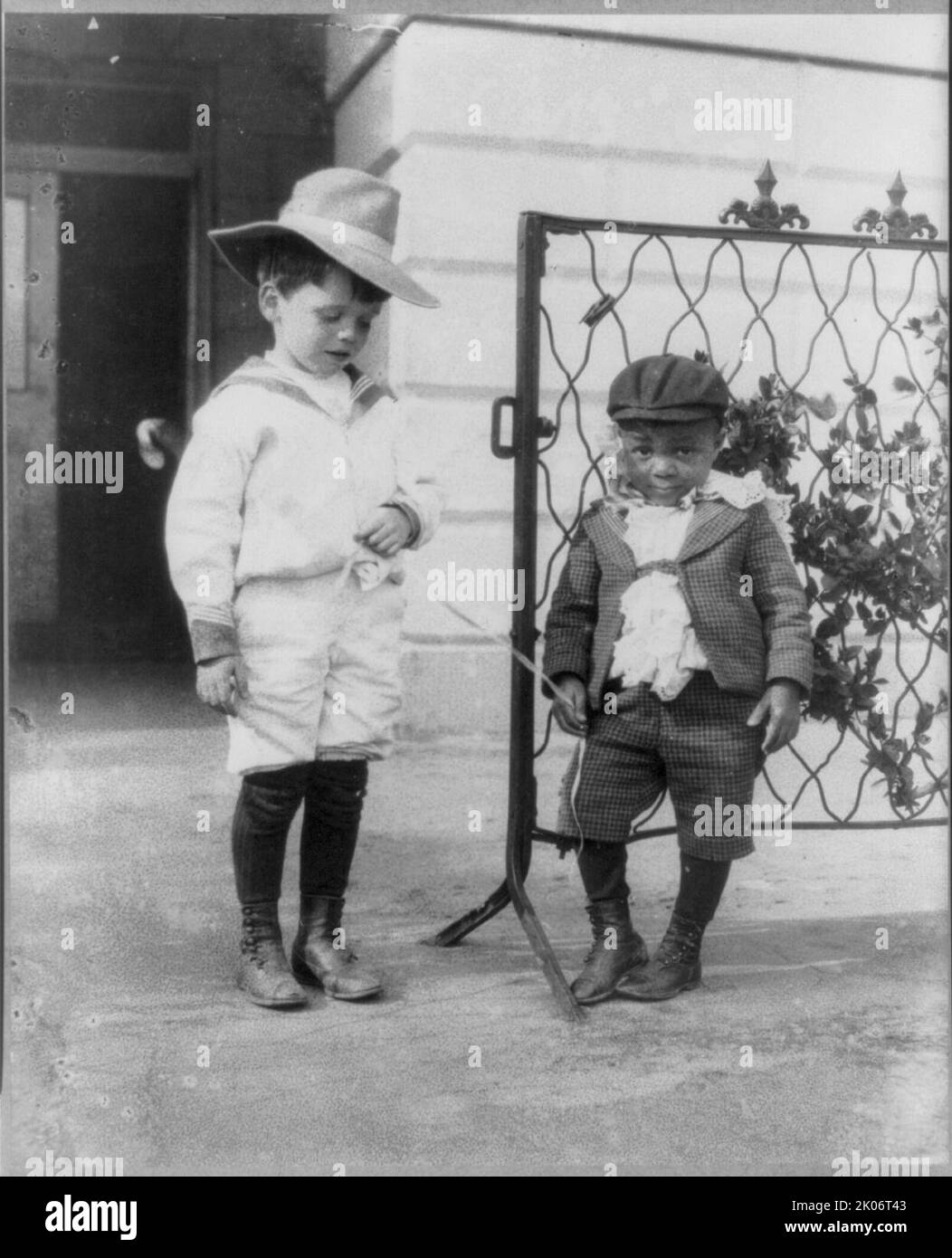 quentin-roosevelt-and-roswell-newcomb-pinckney-as-children-1901