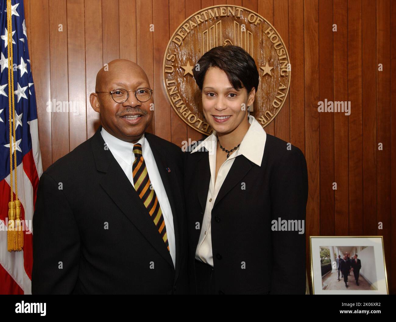 Secretary Alphonso Jackson at HUD headquarters with members of