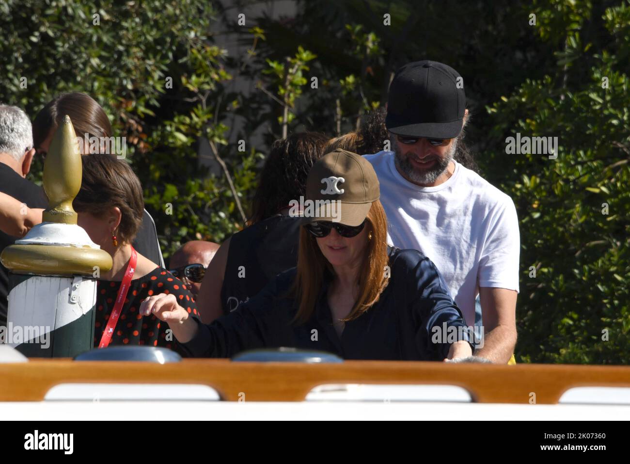 Julianne moore and husband bart freundlich hi-res stock photography and