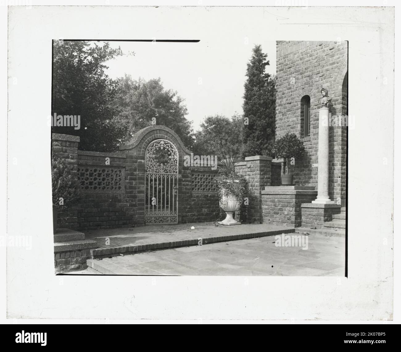 Brickwork pillars Cut Out Stock Images & Pictures Alamy