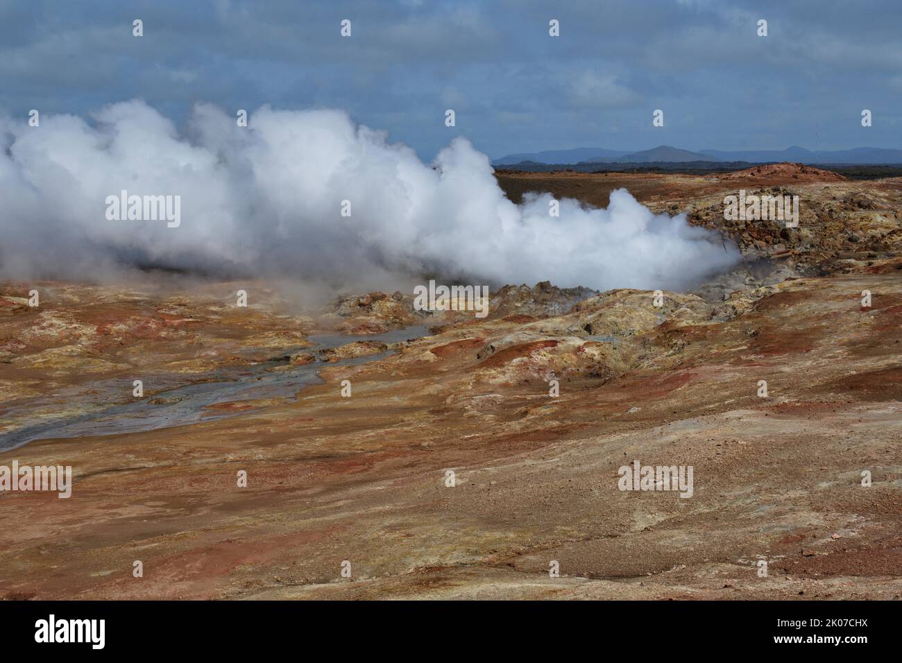 Escaping steam in the Gunnahver high-temperature area on the south-western tip of the Reykjanes peninsula, Iceland Stock Photo