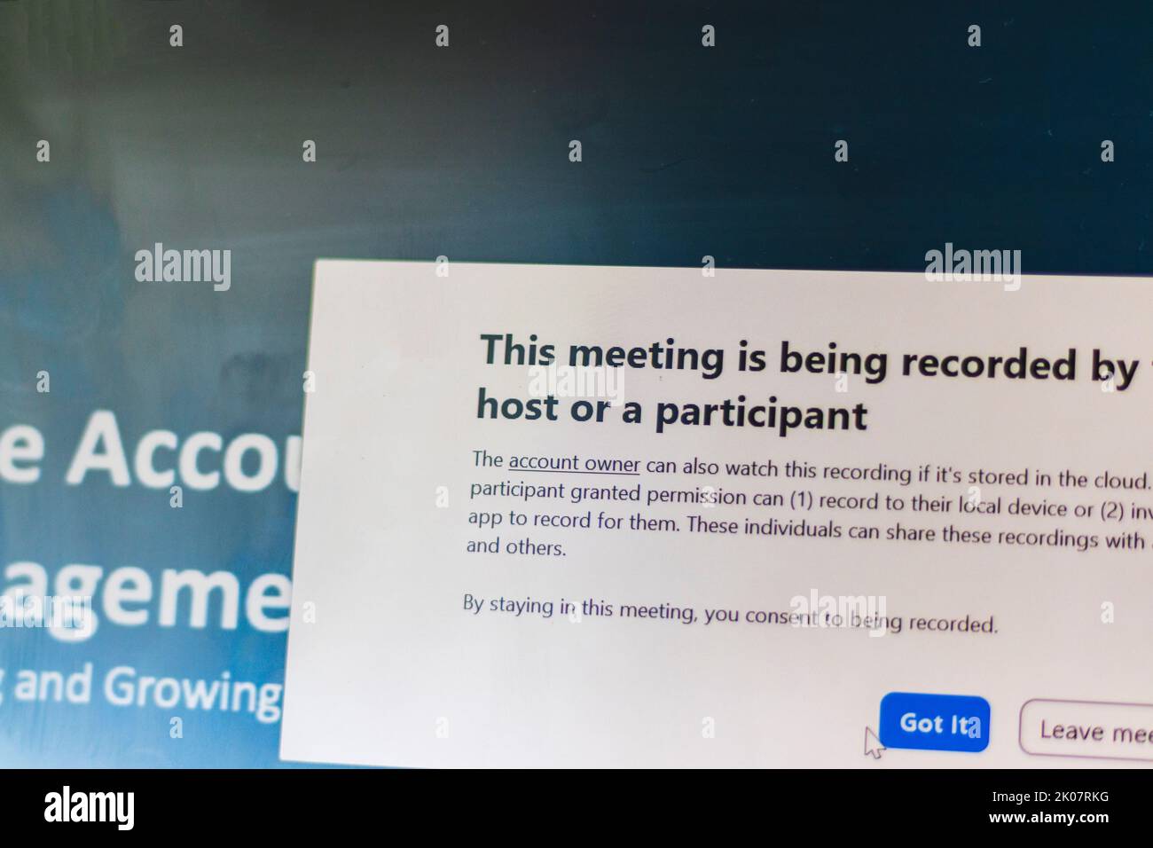 Show Message In Screen Example Software message on the computer screen Stock Photo - Alamy