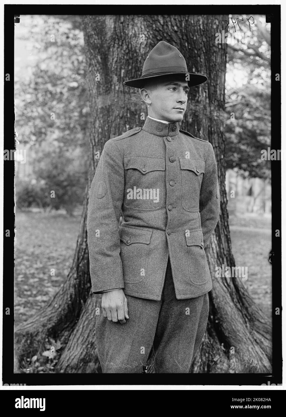 Uniforms: Private, Art. Regular, between 1916 and 1918. Young man of the 166th Infantry Regiment, US Army. Stock Photo