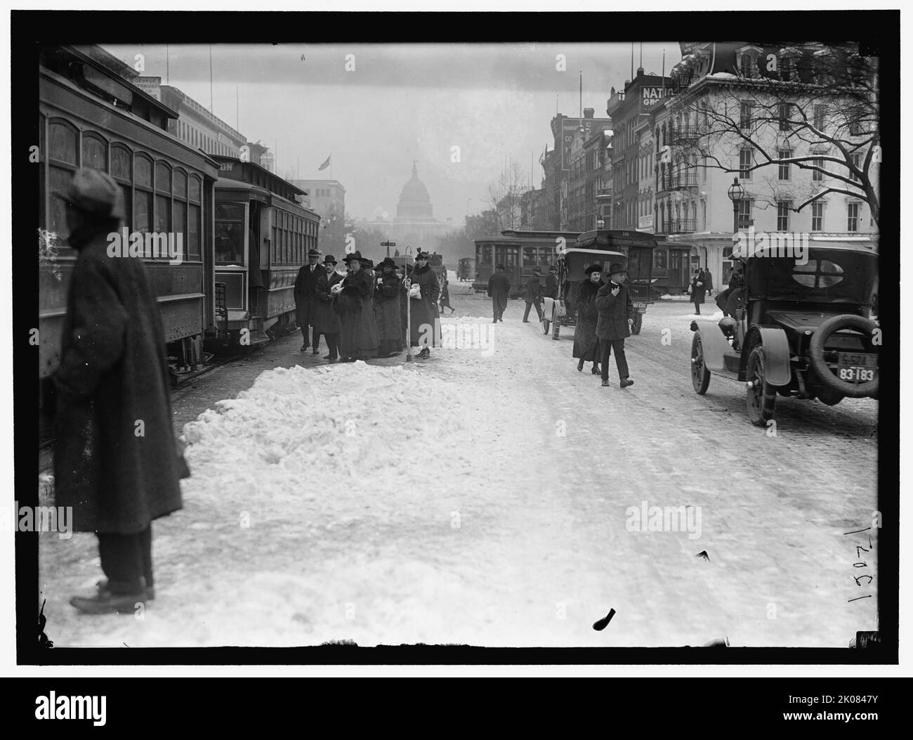 Pennsylvania Ave. with snow, between 1913 and 1918. Stock Photo