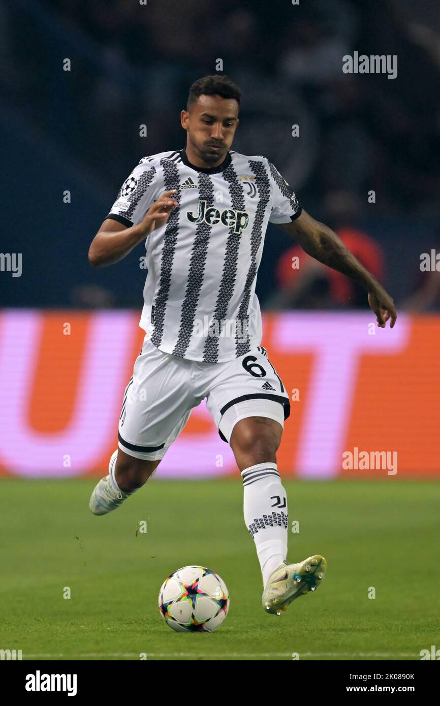 PARIS - Danilo Luiz da Silva of Juventus FC during the UEFA Champions League  match between Paris Saint-Germain and Juventus FC at the Parc des Princes  on September 6, 2022 in Paris,