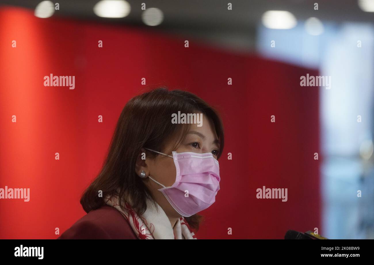 Libby Lee Ha-yun, Director (Strategy & Planning) of Hospital Authority, meets the media at Hospital Authority Headquarter in Kowloon city.  Seven clinics are open as 12,000 coronavirus patients are stuck at home waiting for hospital, quarantine admission amid the fifth wave of Covid-19 infections. 16FEB22.   SCMP / Sam Tsang Stock Photo