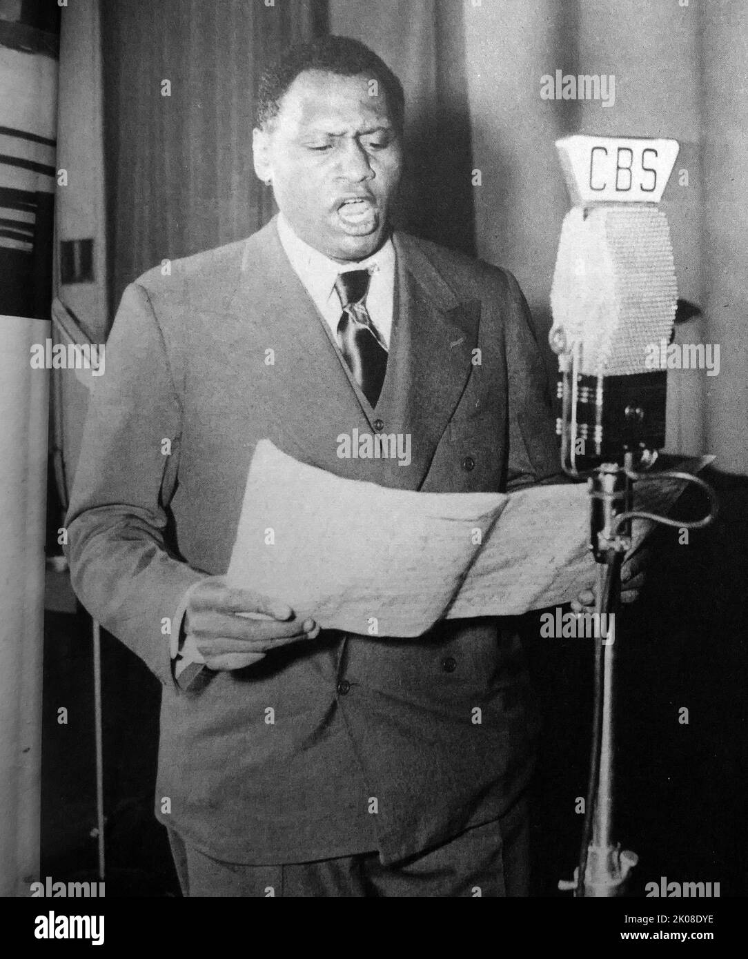 Activist paul leroy robeson Black and White Stock Photos & Images - Alamy
