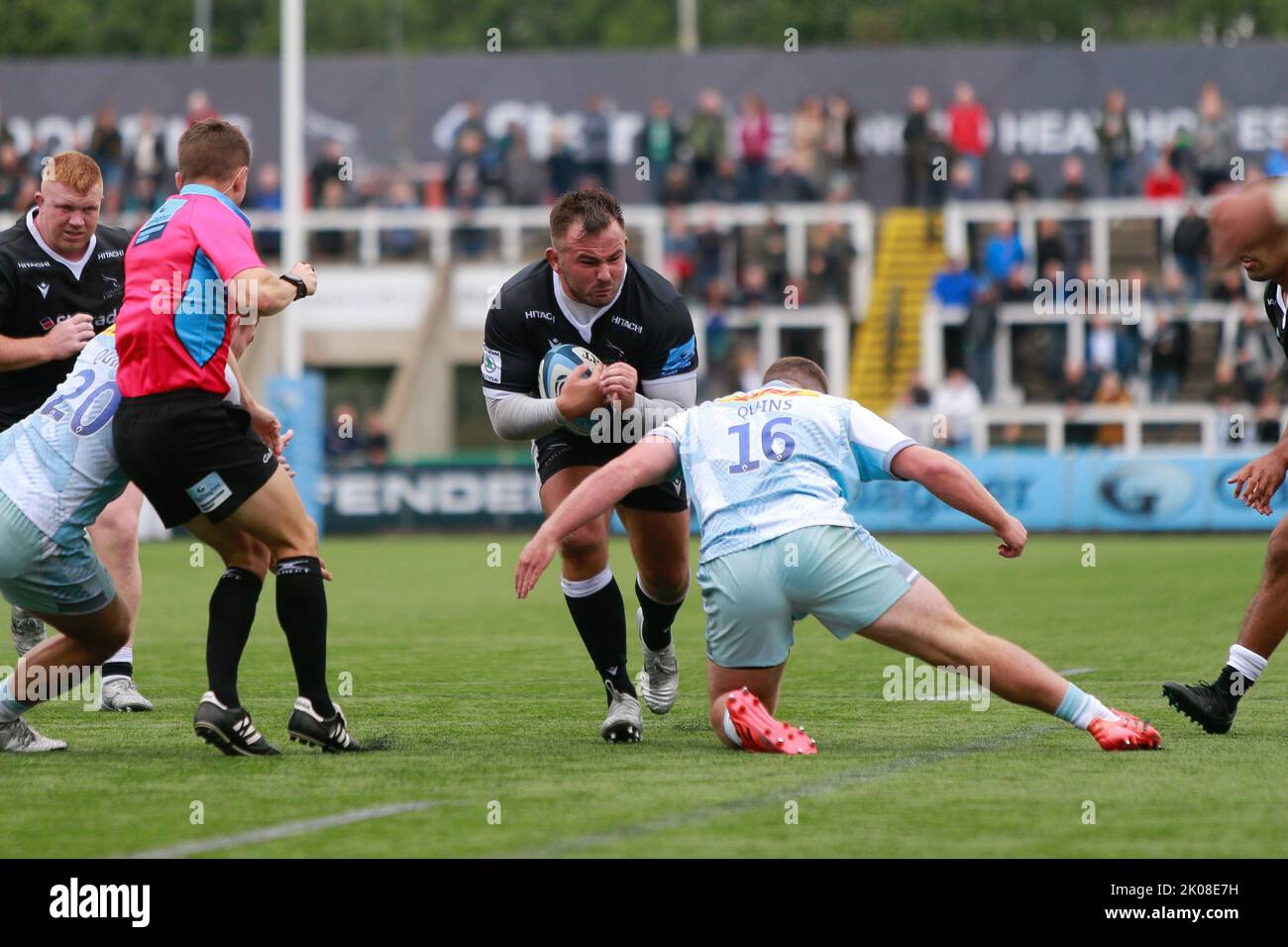 Newcastle, UK. 10th Sep, 2022. George McGuigan Of Newcastle Falcons runs at Jack Walker of Harlequins during the Gallagher Premiership match between Newcastle Falcons and Harlequins at Kingston Park, Newcastle on Saturday 10th September 2022. (Credit: Chris Lishman | MI News) Credit: MI News & Sport /Alamy Live News Stock Photo