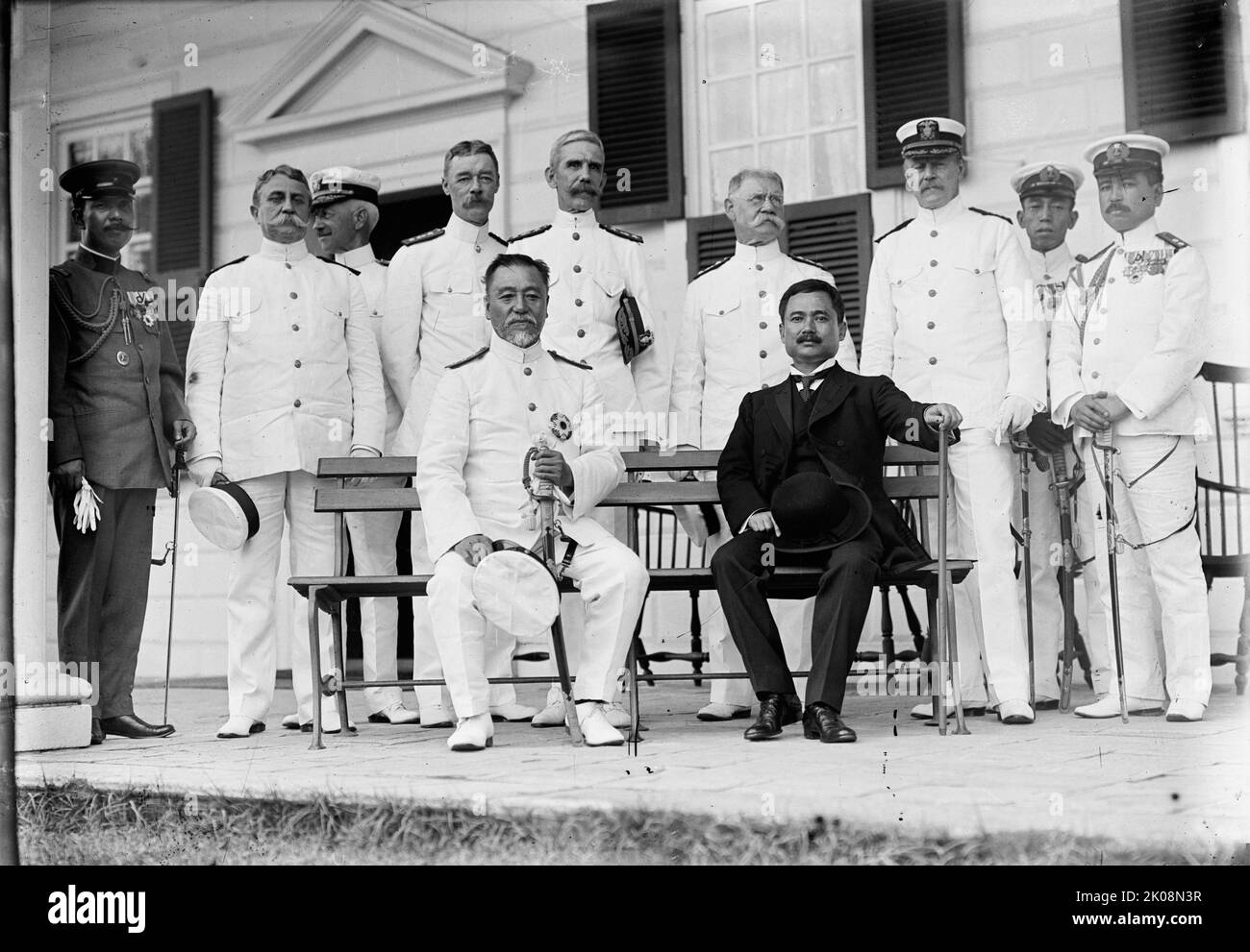 Marshal-Admiral the Marquis Togo Heihachiro with US naval officers in Washington, D.C., 1911. Rear Admiral, U.S.A. Brownson, Willard Herbert; Potter, William Parker; Raby, James J. [Togo was admiral of the fleet in the Imperial Japanese Navy. Rear Admiral Willard H. Brownson fought pirates in Mexico, served in the Spanish-American War, also served a term as Superintendent of the United States Naval Academy. Rear Admiral William P. Potter served as Chief of the Bureau of Navigation. Rear Admiral James Joseph Raby took out the first merchant convoy under American escort During World War I]. Stock Photo