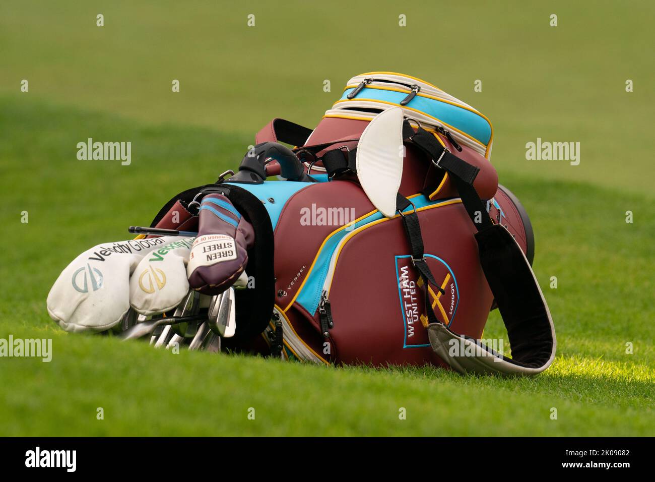 Virginia Water, UK. 10th Sep, 2022. Billy Horschel (USA) is a big fan of West Ham as shown by his golfing bag during the BMW PGA Championship 2022 at Wentworth Club, Virginia Water, United Kingdom, 10th September 2022 (Photo by Richard Washbrooke/News Images) in Virginia Water, United Kingdom on 9/10/2022. (Photo by Richard Washbrooke/News Images/Sipa USA) Credit: Sipa USA/Alamy Live News Stock Photo