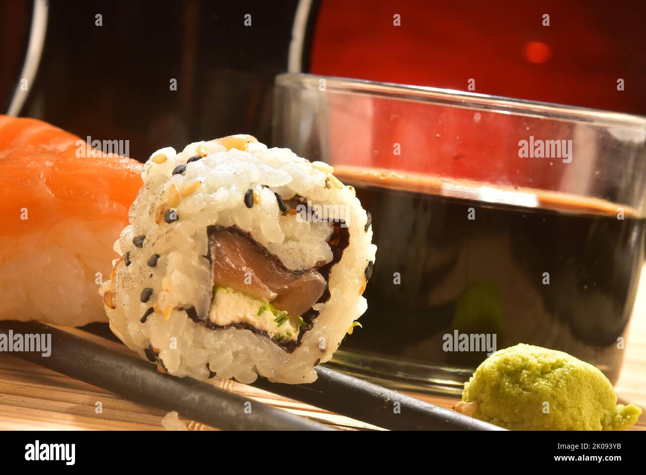 Japanese traditional food, sushi Stock Photo - Alamy