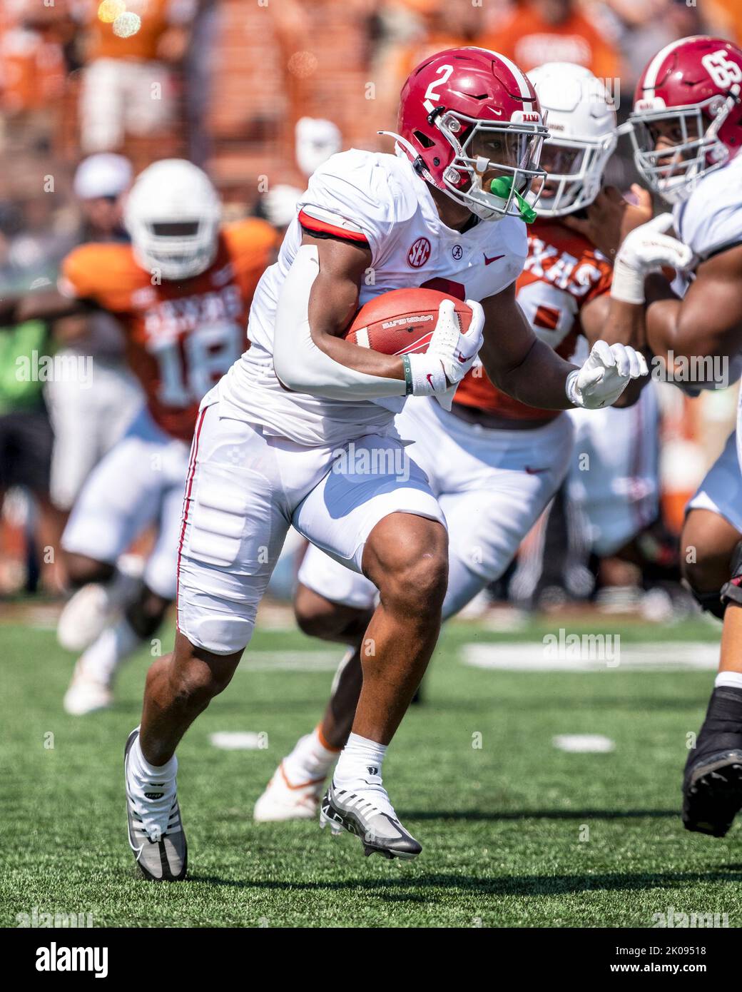 September 10, 2022. Jase McClellan #2 of the Alabama Crimson Tide in action vs the Texas Longhorns at DKR-Memorial Stadium. Texas and Alabama are tied 10-10 at the half. Stock Photo