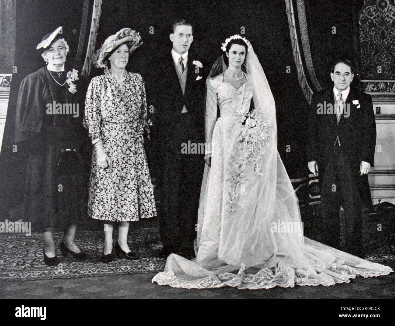 Wedding of Lord Harewood married Marion Stein. On 29 September 1949 at St. Mark's Church, London, Lord Harewood married Marion Stein, a concert pianist and the daughter of the Viennese music publisher Erwin Stein. George Henry Hubert Lascelles, 7th Earl of Harewood, KBE, AM (7 February 1923 - 11 July 2011), styled The Honourable George Lascelles before 1929 and Viscount Lascelles between 1929 and 1947, was a British classical music administrator and author. Illustrated London News. Stock Photo