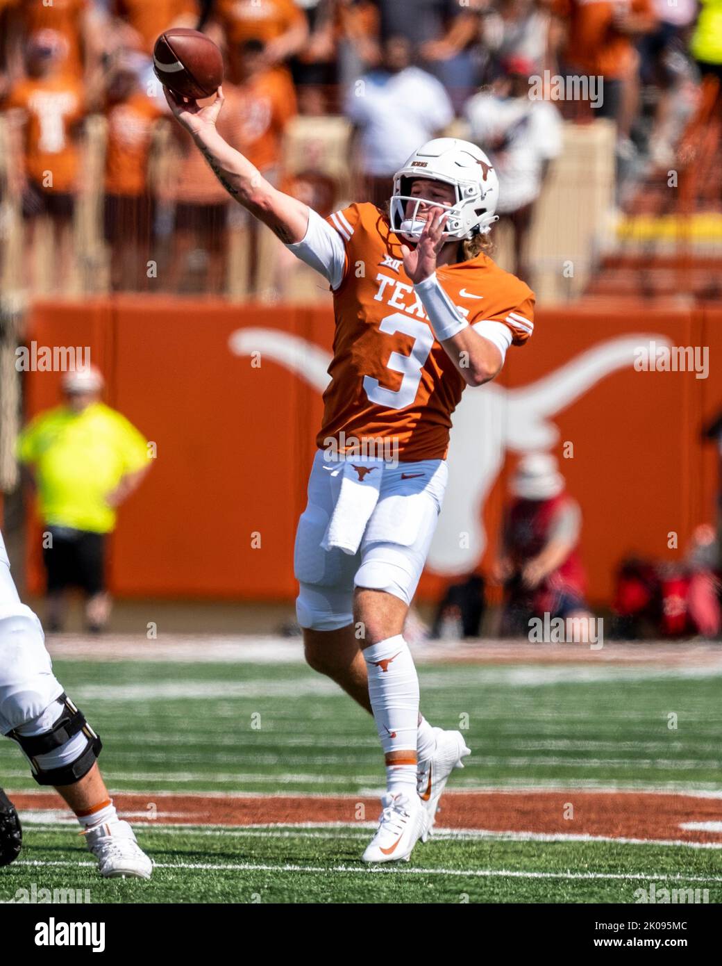 September 10, 2022. QB Quinn Ewers #3 of the Texas Longhorns in action vs the Alabama Crimson Tide at DKR-Memorial Stadium. Texas and Alabama are tied 10-10 at the half. Stock Photo