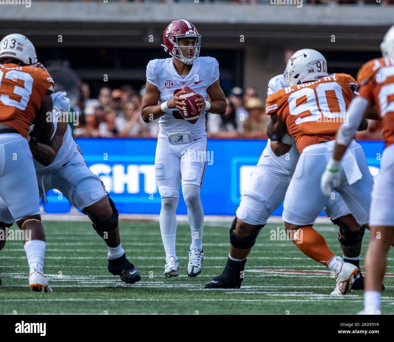 September 10, 2022. Bryce Young #9 of the Alabama Crimson Tide in action vs the Texas Longhorns at DKR-Memorial Stadium. Texas and Alabama are tied 10-10 at the half. Stock Photo