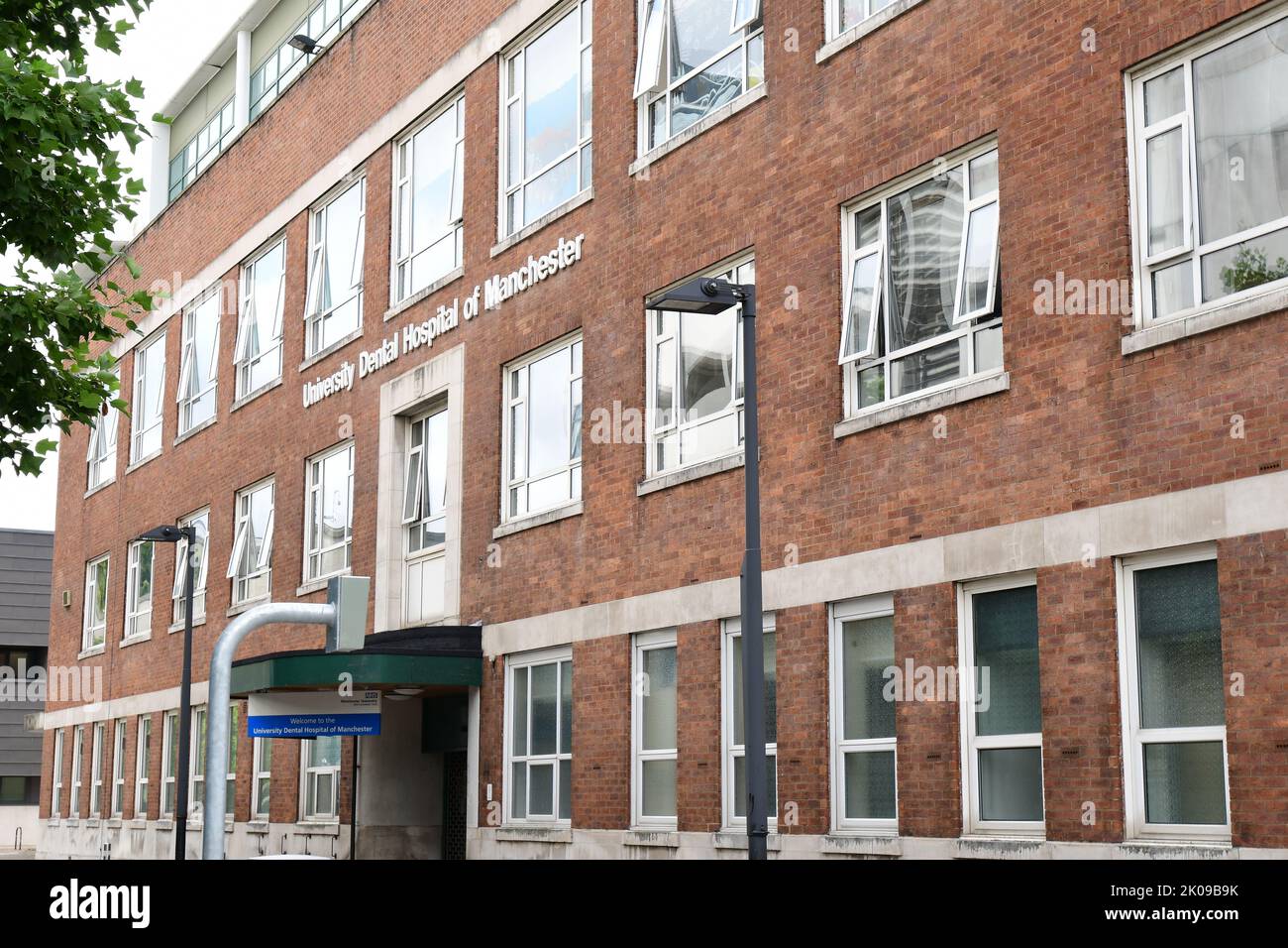 Manchester Dental Hospital Stock Photo Alamy