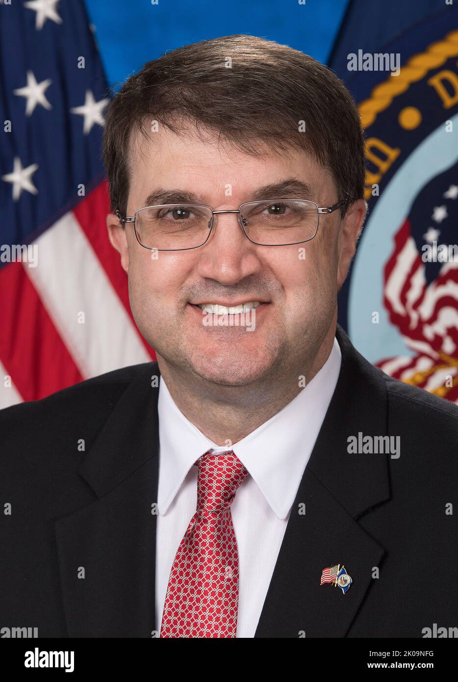 Robert Leon Wilkie Jr. (born August 2, 1962) American lawyer and government official who served as the United States Secretary of Veterans Affairs from 2018 to 2021, during the Trump administration. Under Secretary of Defense for Personnel and Readiness during the Trump administration, from November 2017 to July 2018. An Naval intelligence in the Reserve, he was Assistant Secretary of Defense for Legislative Affairs in the administration of President George W. Bush. Stock Photo