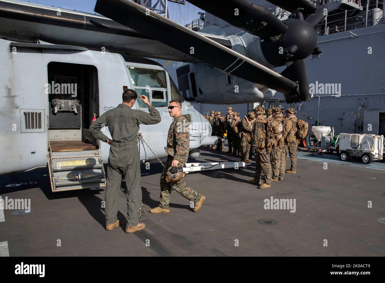 2 7 marines hi-res stock photography and images - Page 4 - Alamy