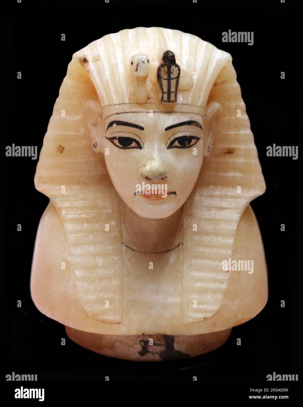 Stopper of canopic jar. The four canopic jars of King Tutankhamun, were found among gilded statuettes of some deities which were wrapped in linen and placed inside 22 boxes, and placed in the store room of his tomb. 1323 BC Stock Photo