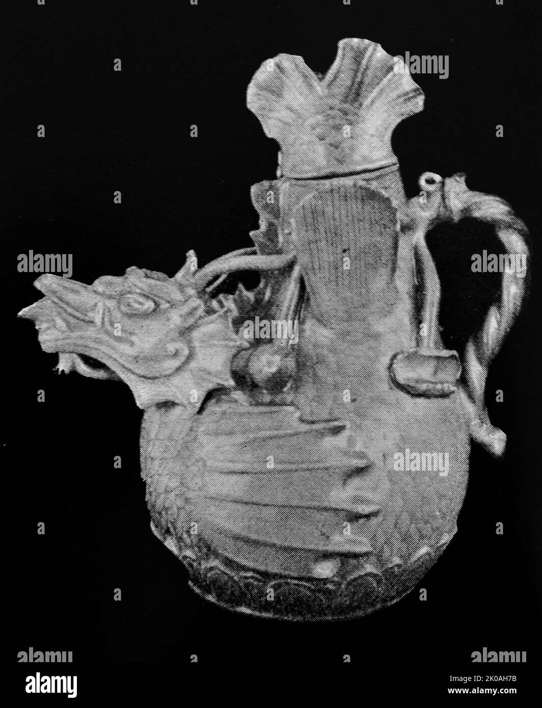 wine pot, Celadon glaze; modelled and incised decoration. From the time of Koryo (Goreyo) (Goreyo) dynasty (918 - 1392) Stock Photo