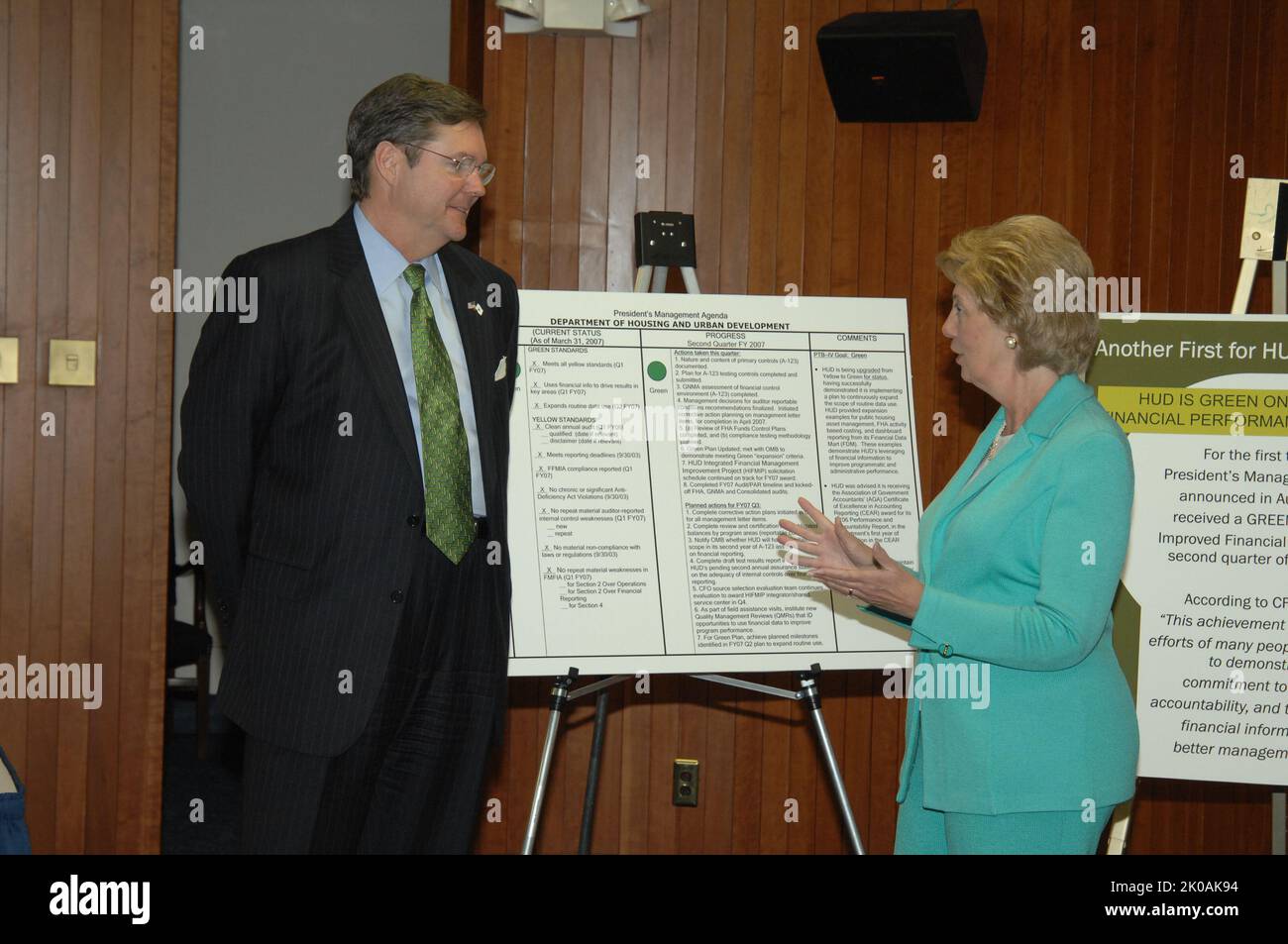 improved-financial-performance-rating-announcement-event-at-hud