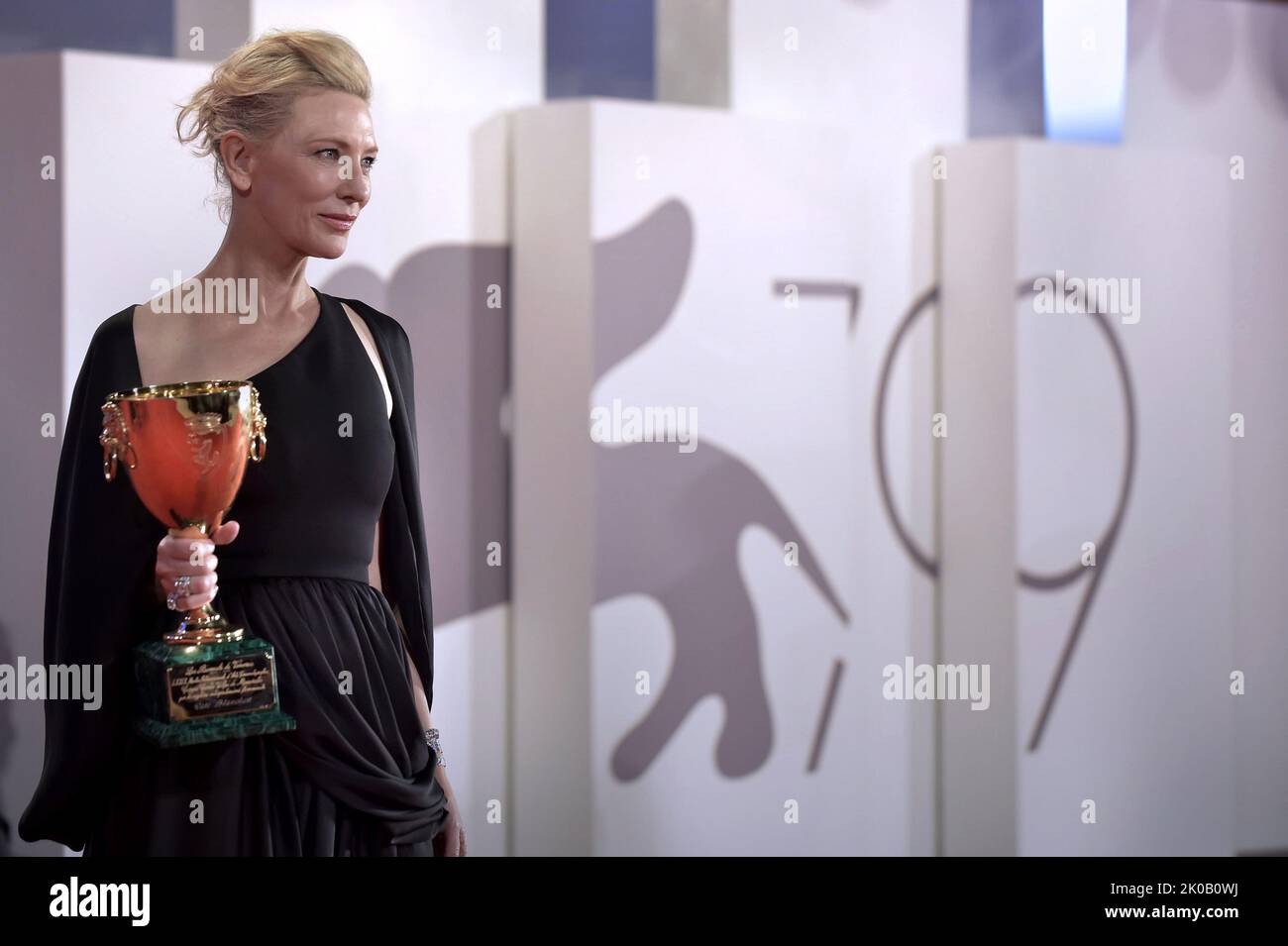 Venice, Italy. 10th Sep, 2022. Cate Blanchett poses with the Coppa Volpi for Best Actress for 'Tar' during the award winners photocall at the 79th Venice International Film Festival on September 10, 2022 in Venice, Italy. Photo by Rocco Spaziani/UPI Credit: UPI/Alamy Live News Stock Photo