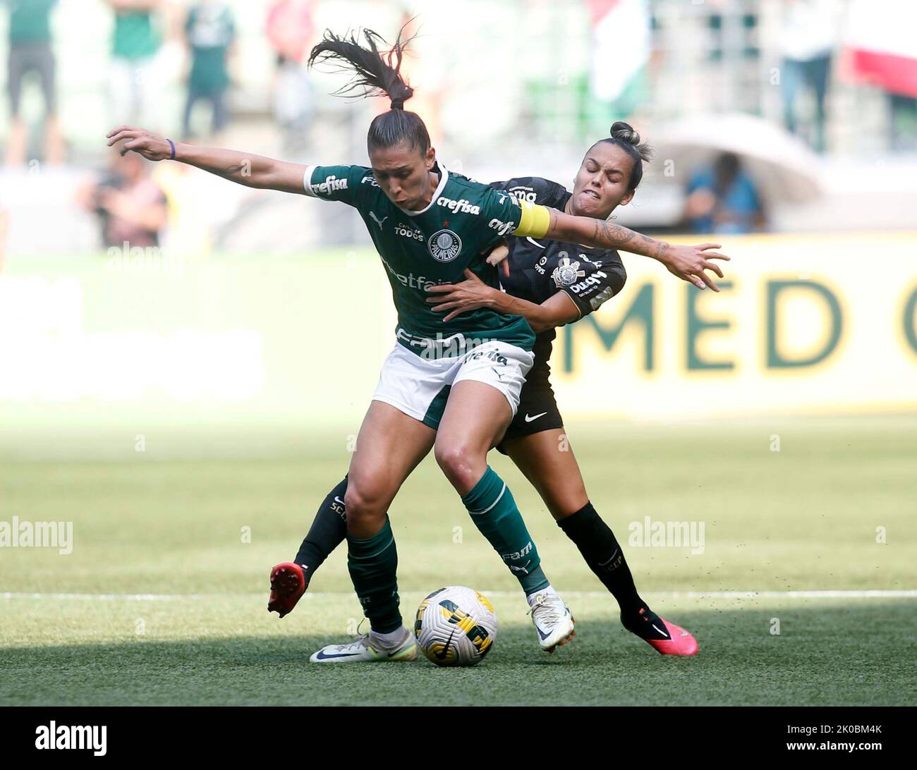 SC Corinthians Paulista - Fim de jogo!! O Corinthians Futebol Feminino sai  na frente na decisão do Brasileirão Feminino! Boa, brabas!!! 👏🏽 Palmeiras  0 🆚 1 Corinthians ⚽️ Gabi Portilho O jogo