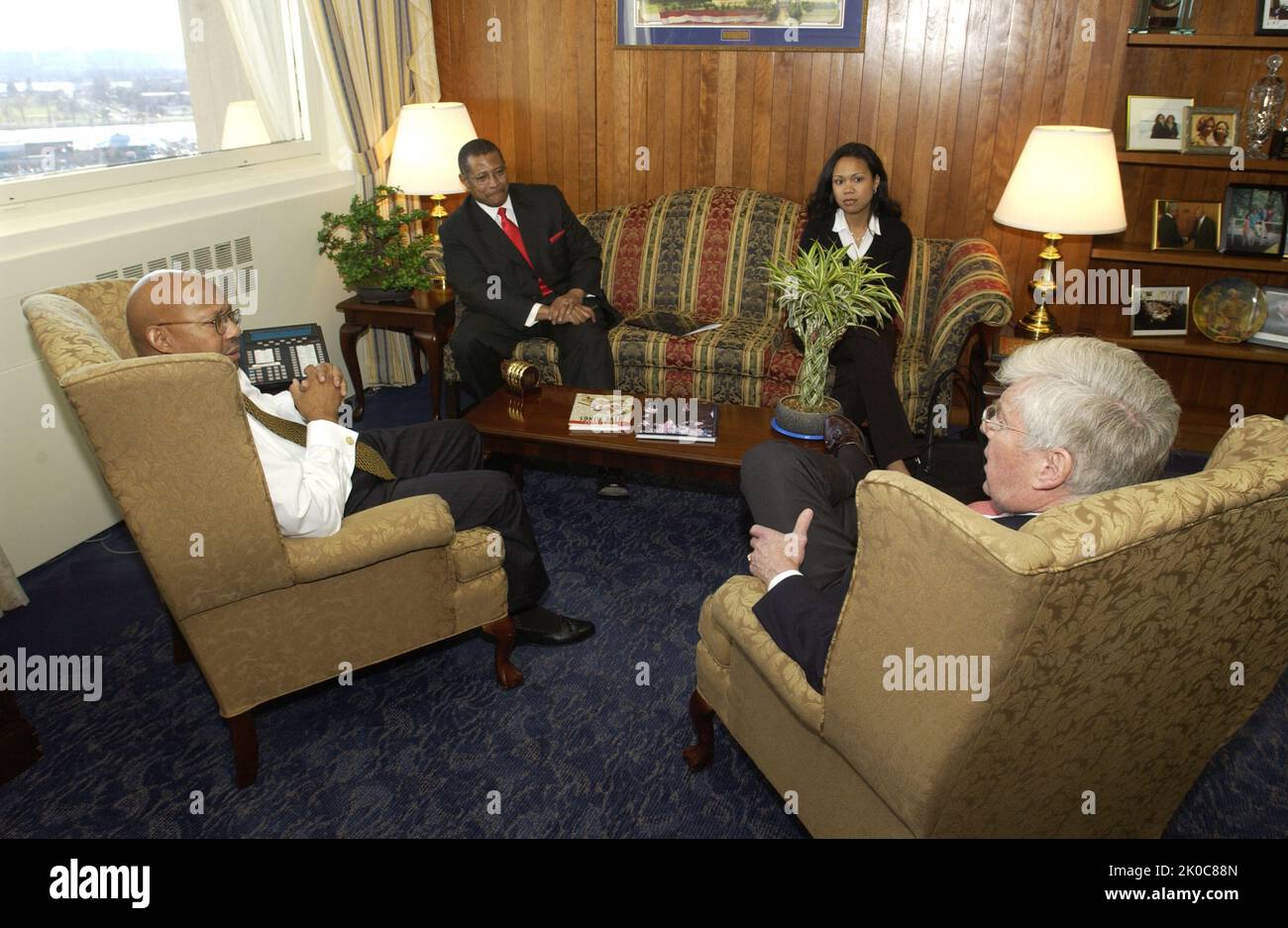 Acting Secretary Alphonso Jackson with Jack Kemp and James Perkins ...