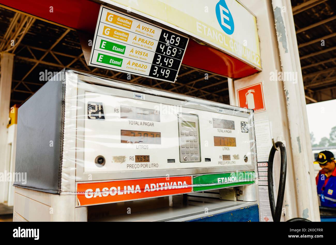 Dourados, Campo Grande, Brazil. 10th Sep, 2022. Fuel pump in post Campo Grande, in Mato Grosso do Sul.Petrobras price policy makes gasoline, ethanol and diesel prices vary when filling the car's tank. (Photo by Rafael Henrique/SOPA Images/Sipa USA) Credit: Sipa USA/Alamy Live News Stock Photo