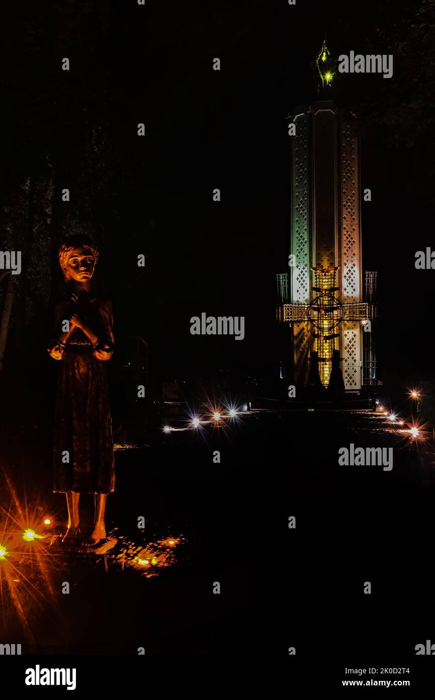 Night view to the Memorial in Commemoration of Famines' Victims in ...