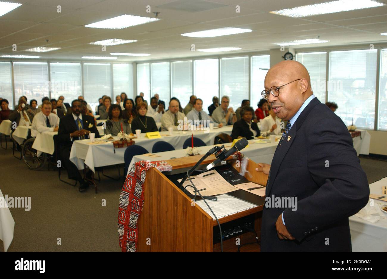 Deputy Secretary Alphonso Jackson with HUD Kansas City staff. Deputy