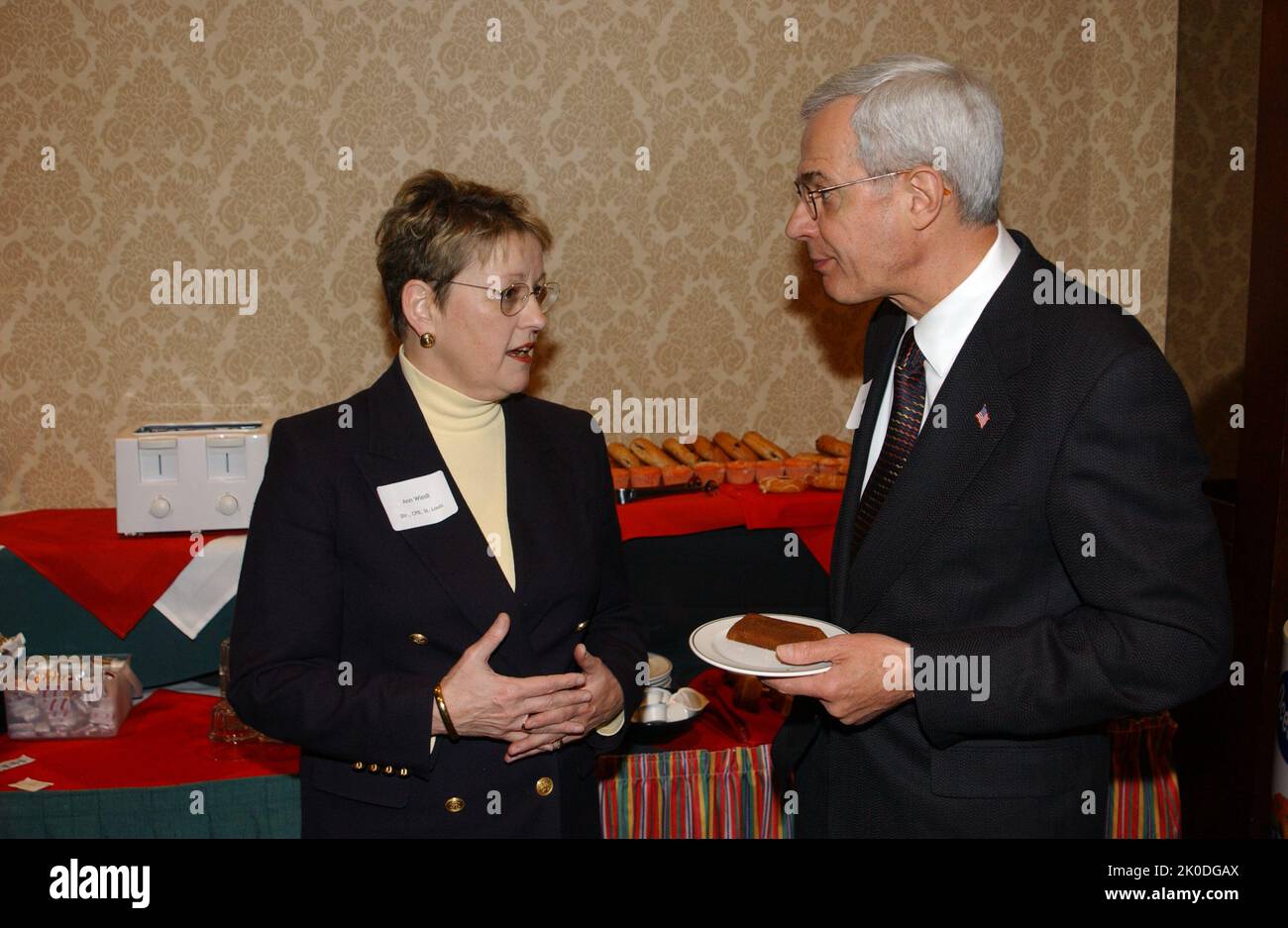 Deputy Secretary Alphonso Jackson with HUD Kansas City staff. Deputy
