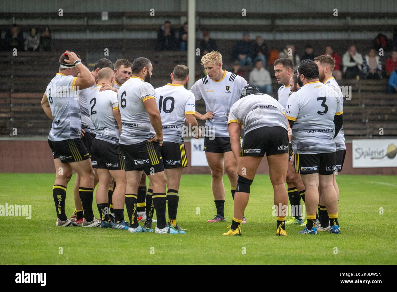 GRANDE ETIQUETTE jeu ancien FOOTBALL / RUGBY pour fond de jeu