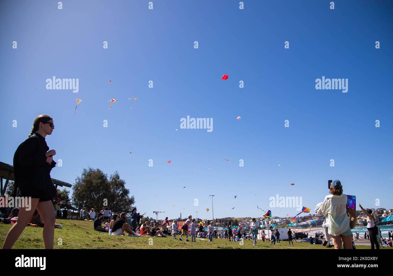 Sydney, Australia. 11th Sep, 2022. People fly kites during the Festival