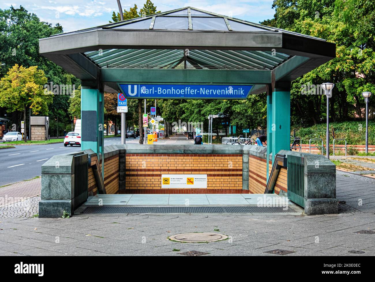 U Karl Bonhoeffer-Nervenklinik underground railway station entrance, Oranienburger Str., Reinickendorf-Berlin Stock Photo