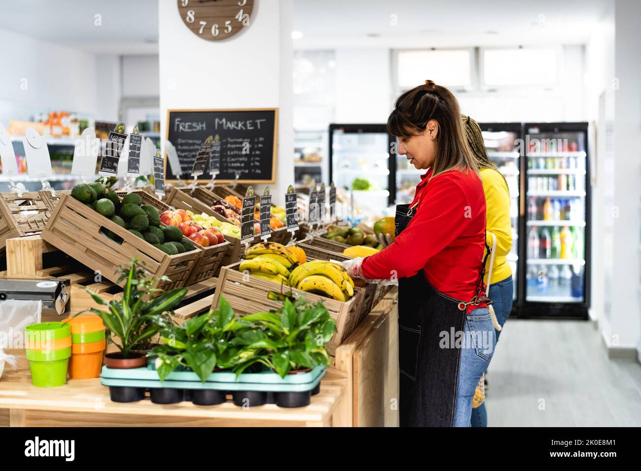 Mini market shop hi-res stock photography and images - Alamy