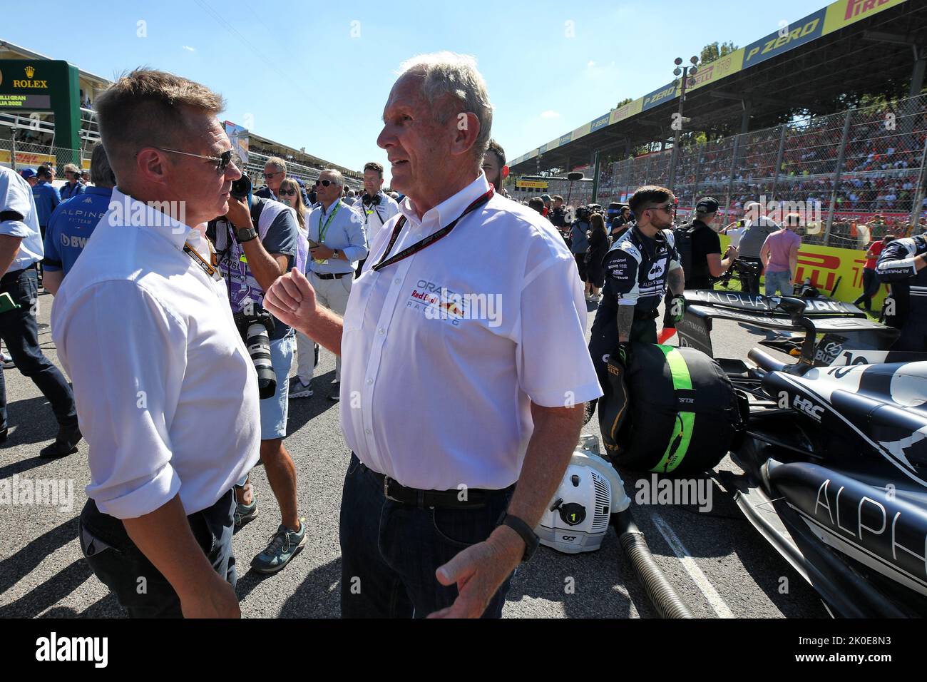 Monza, Italy. 11th Sep, 2022. (L to R): Mika Salo (FIN) with Dr Helmut Marko (AUT) Red Bull Motorsport Consultant on the grid. Italian Grand Prix, Sunday 11th September 2022. Monza Italy. Credit: James Moy/Alamy Live News Stock Photo
