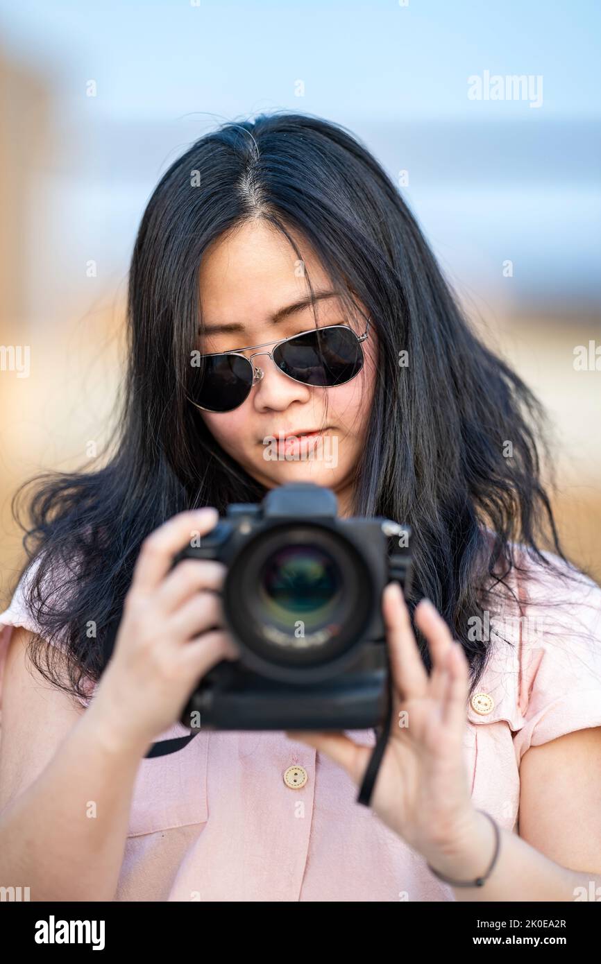 Amateur model looking into the camera hi-res stock photography and images -  Page 2 - Alamy
