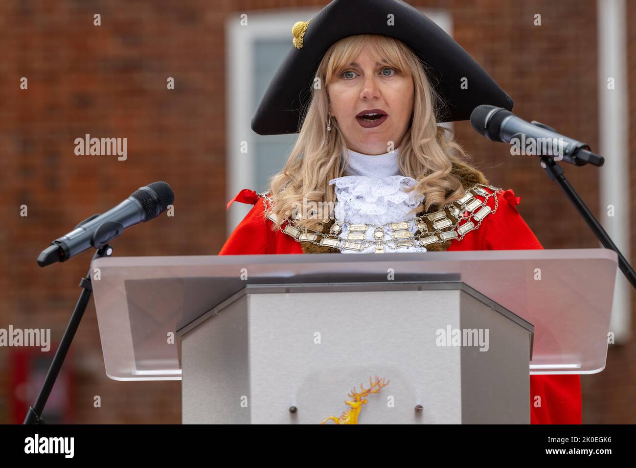 Brentwood, UK. 11th Sep, 2022. Brentwood Essex 11th Sept 2022 The Proclamation of Accession at the Town Hall, Brentwood Essex, read by the Mayor of Brentwood Mrs Olivia Francois and the introduction read by Col. Peter Christian, Deputy Lieutenant of Essex Credit: Ian Davidson/Alamy Live News Stock Photo