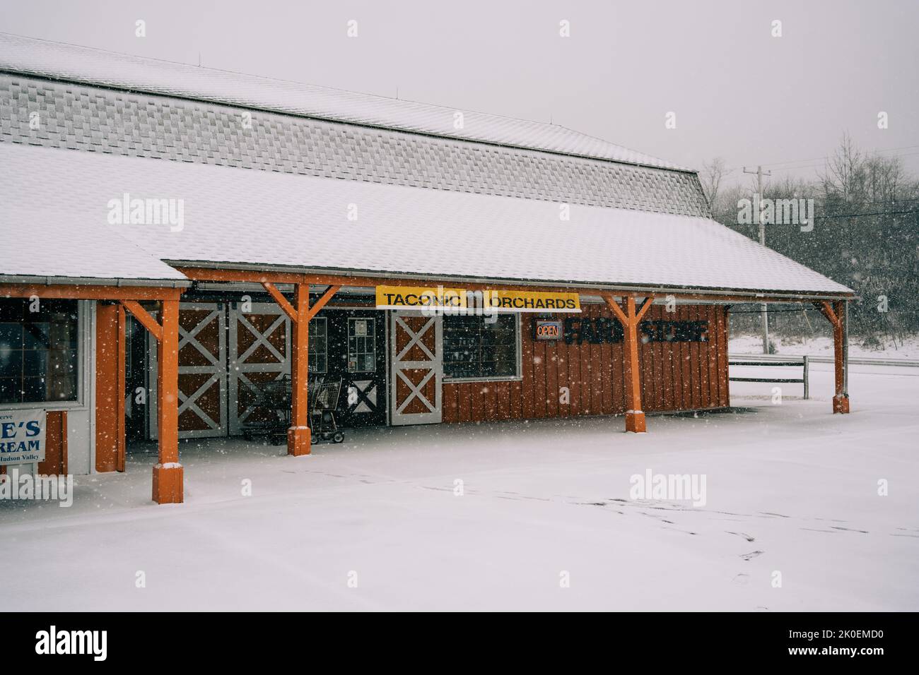 Taconic Orchards during a snowstorm, Hudson, New York Stock Photo