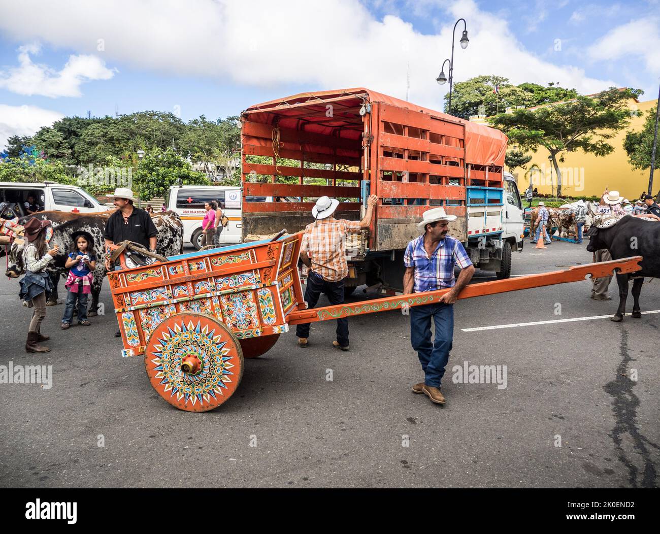 Oxcart costa rica hi-res stock photography and images - Alamy
